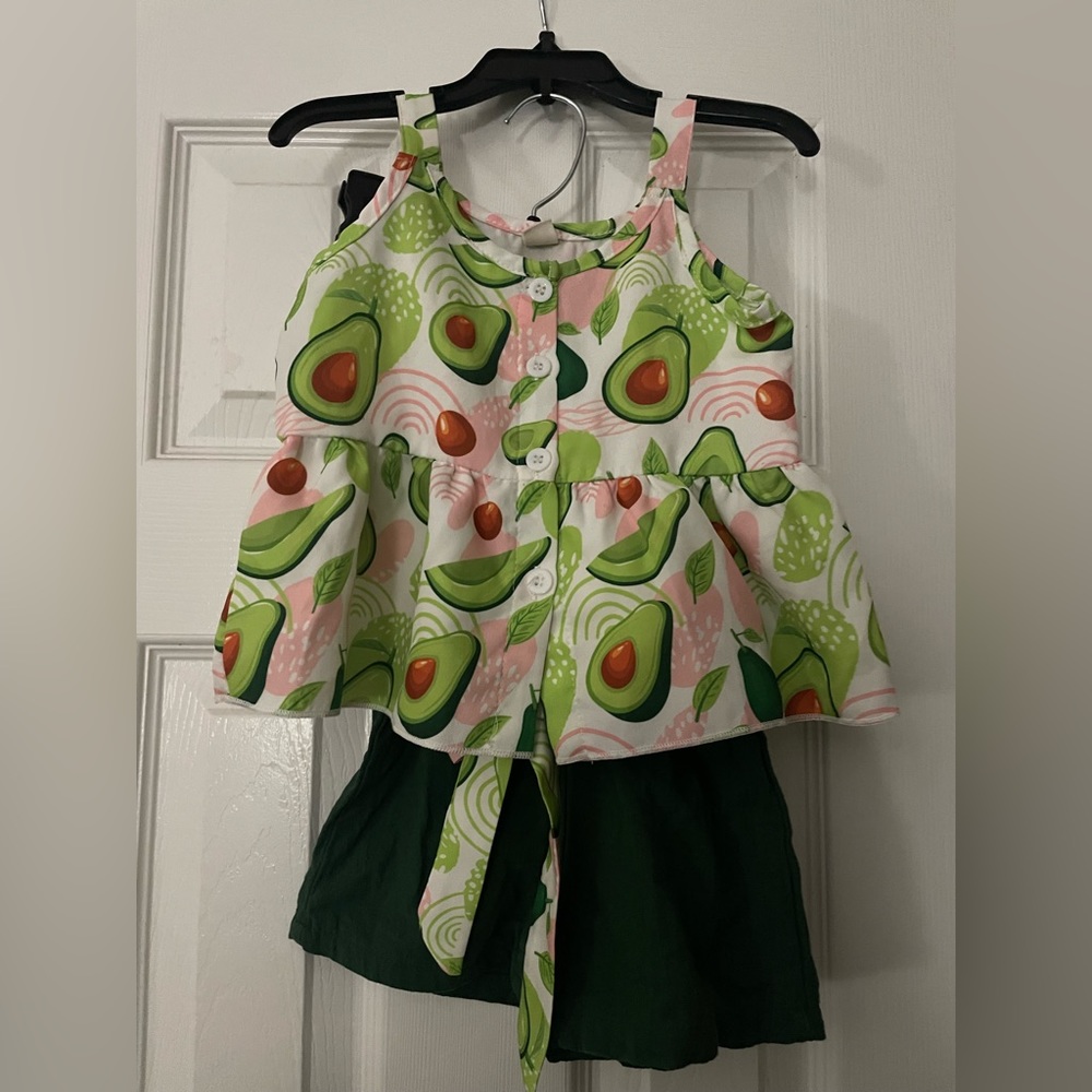 Avocado Outfit